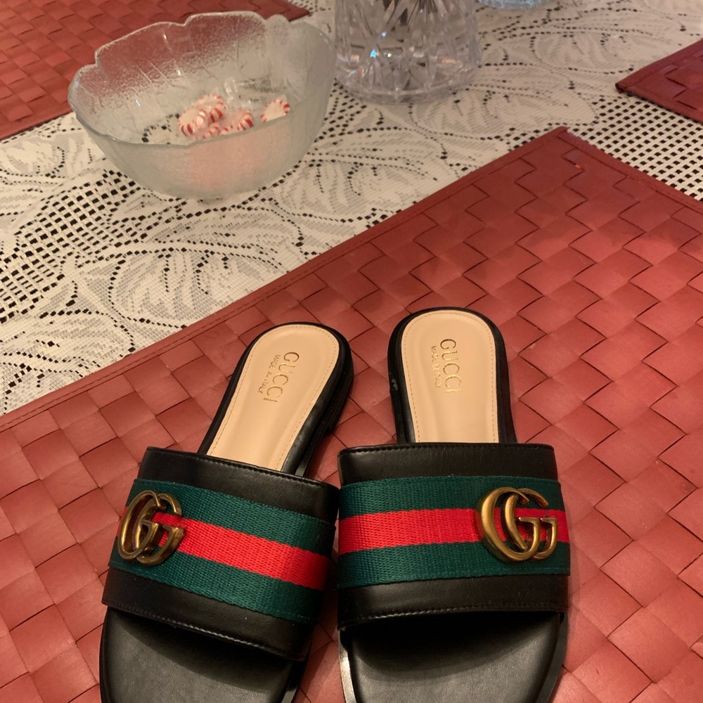 Fashion shoes